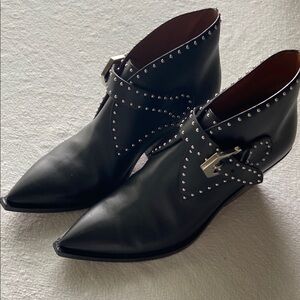 Givenchy ankle boots. In great condition